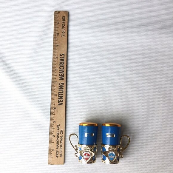 Vintage Washington DC Souvenir Wooden Salt & Pepper Shaker Set US Capitol - Picture 6 of 12